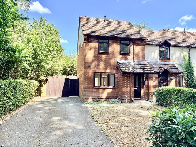 2 bedroom end of terrace house for sale