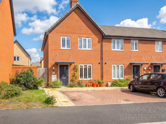 2 bedroom end of terrace house for sale