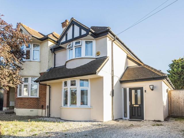 2 bedroom semi detached house for sale