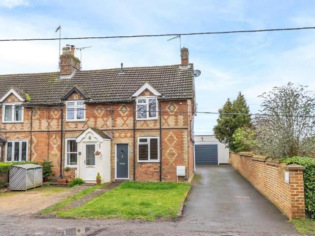 2 bedroom end of terrace house for sale