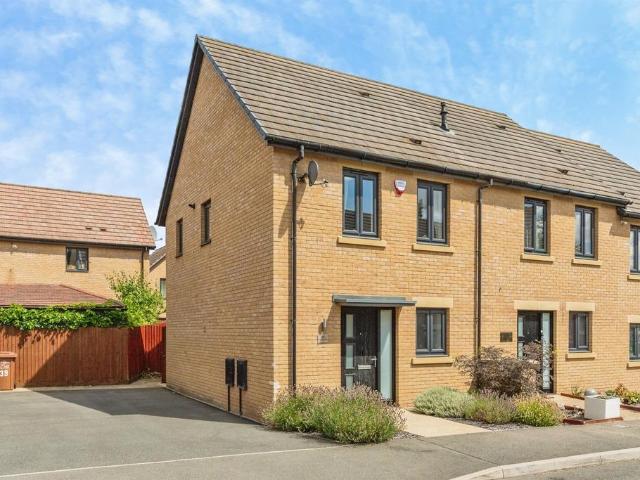 2 bedroom end of terrace house for sale