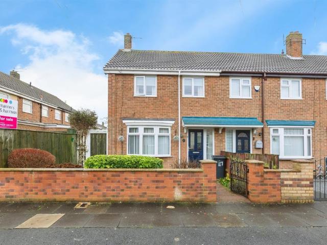 2 bedroom end of terrace house for sale