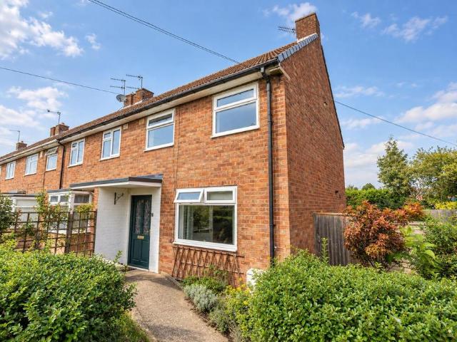 2 bedroom end of terrace house for sale