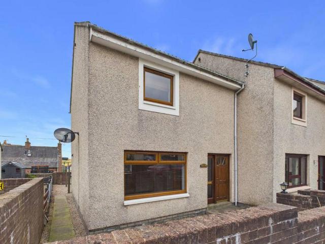 2 bedroom end of terrace house for sale