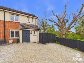 2 bedroom end of terrace house for sale