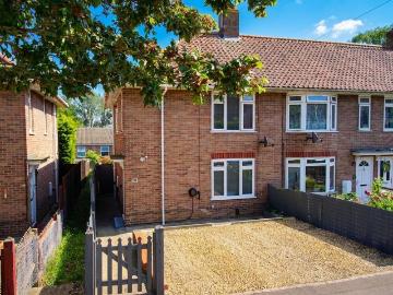 2 bedroom end of terrace house for sale