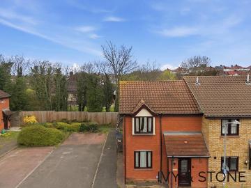 2 bedroom end of terrace house for sale
