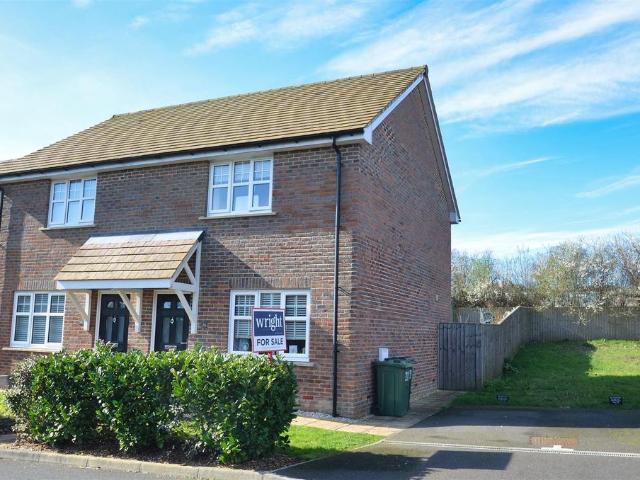 2 bedroom end of terrace house for sale
