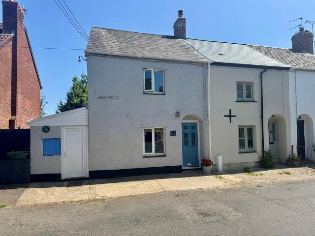 2 bedroom end of terrace house for sale