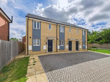 2 bedroom end of terrace house for sale