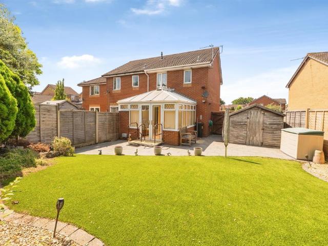2 bedroom end of terrace house for sale
