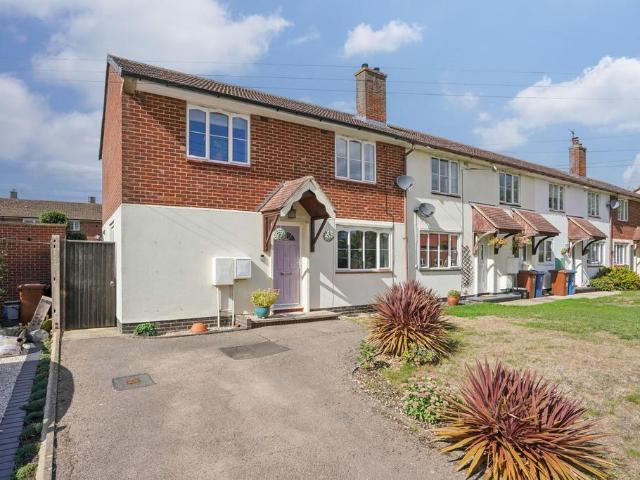 2 bedroom end of terrace house for sale
