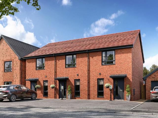 2 bedroom end of terrace house for sale