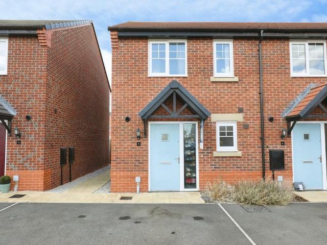 2 bedroom end of terrace house for sale