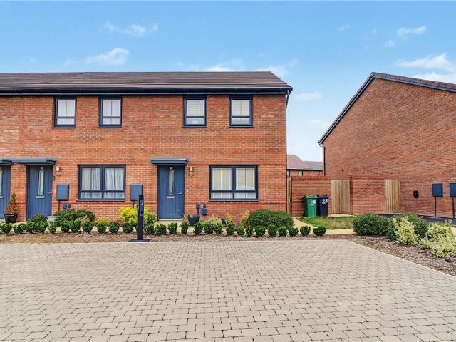 2 bedroom end of terrace house for sale
