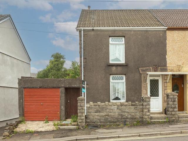 2 bedroom end of terrace house for sale