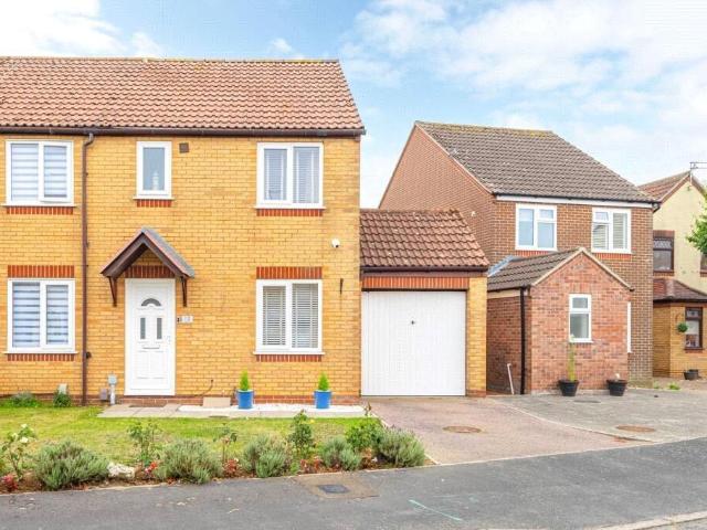 2 bedroom end of terrace house for sale