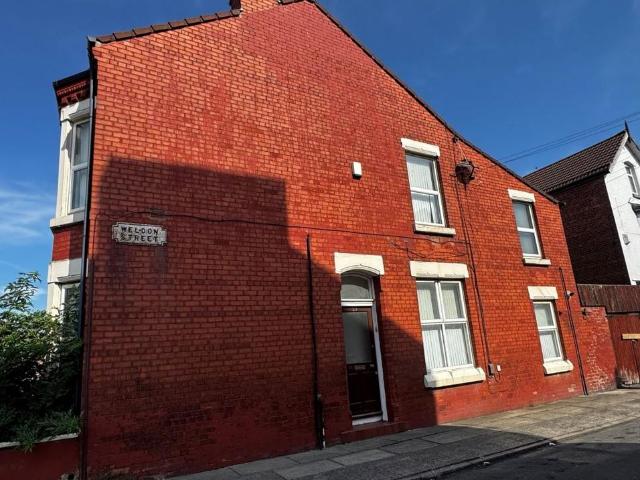 2 bedroom end of terrace house for sale