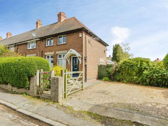 2 bedroom end of terrace house for sale