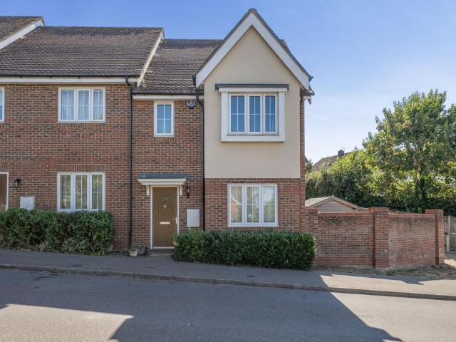 2 bedroom end of terrace house for sale