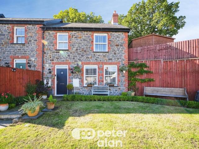 2 bedroom end of terrace house for sale