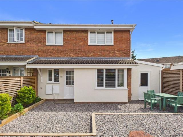 2 bedroom end of terrace house for sale