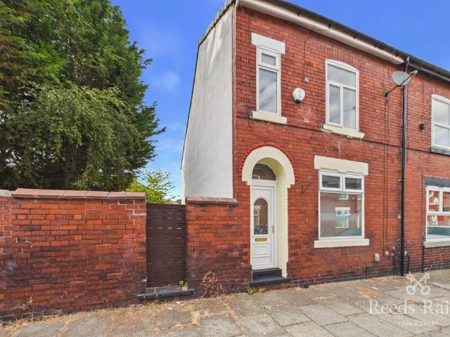 2 bedroom end of terrace house for sale