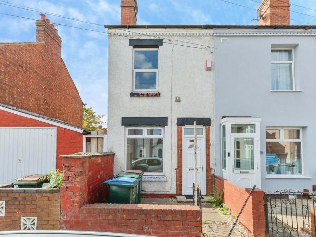 2 bedroom end of terrace house for sale