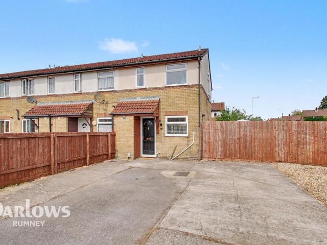 2 bedroom end of terrace house for sale
