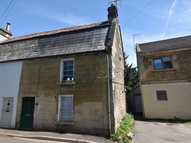 2 bedroom end of terrace house for sale