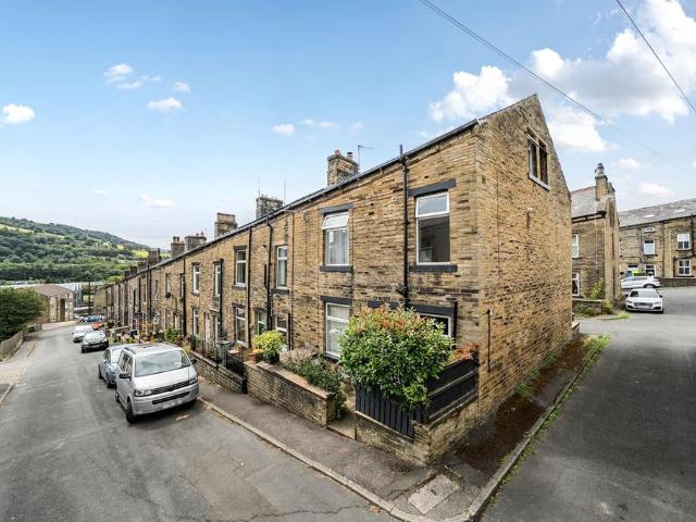 2 bedroom end of terrace house for sale