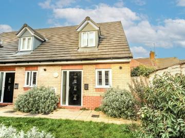 2 bedroom end of terrace house for sale
