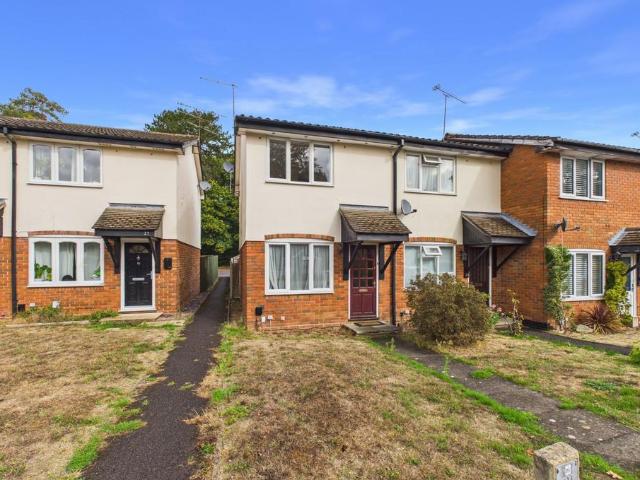 2 bedroom end of terrace house for sale