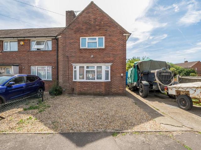 2 bedroom end of terrace house for sale