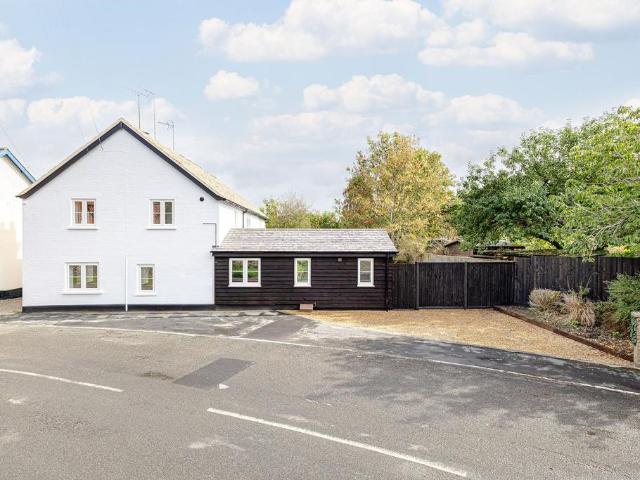 2 bedroom end of terrace house for sale