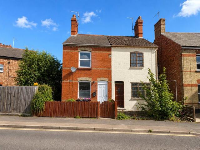 2 bedroom end of terrace house for sale