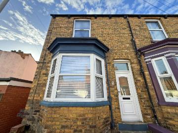 2 bedroom end of terrace house for sale