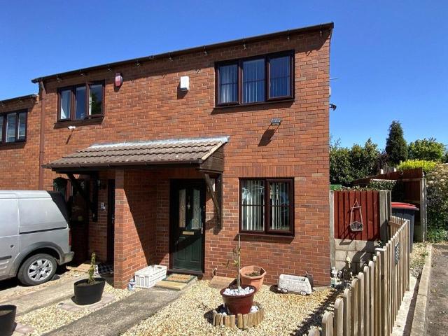 2 bedroom end of terrace house for sale