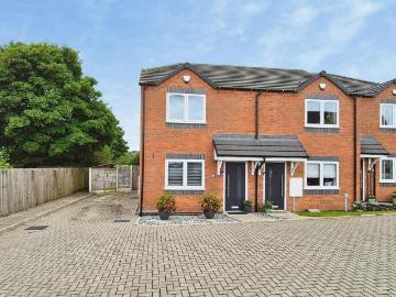 2 bedroom end of terrace house for sale