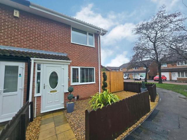 2 bedroom end of terrace house for sale