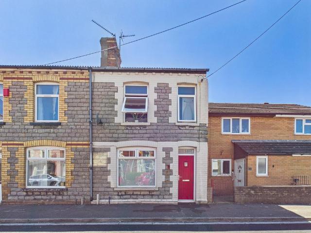 2 bedroom end of terrace house for sale