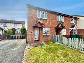 2 bedroom end of terrace house for sale
