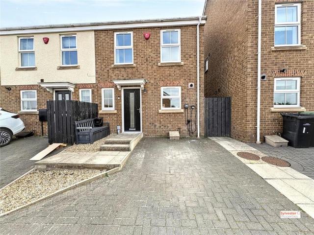 2 bedroom end of terrace house for sale