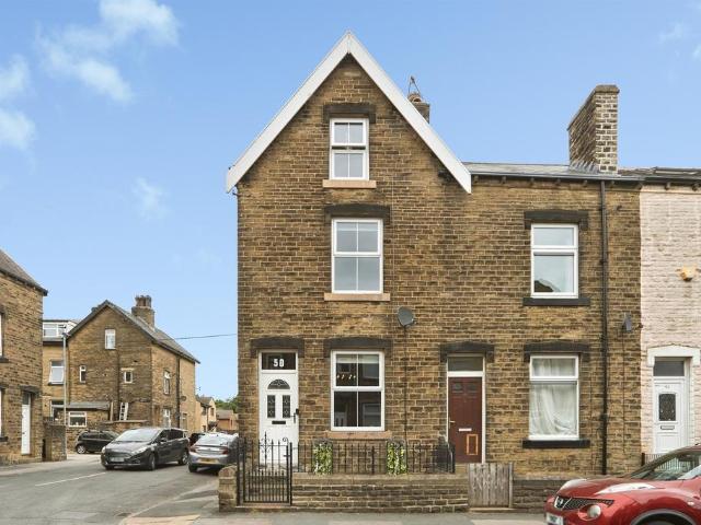 2 bedroom end of terrace house for sale