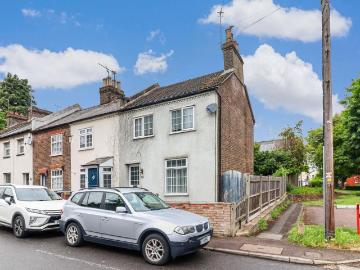 2 bedroom end of terrace house for sale
