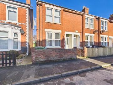 2 bedroom end of terrace house for sale