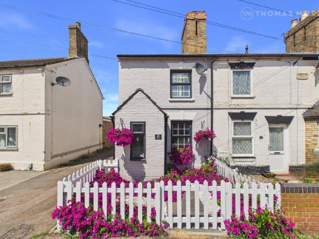 2 bedroom end of terrace house for sale