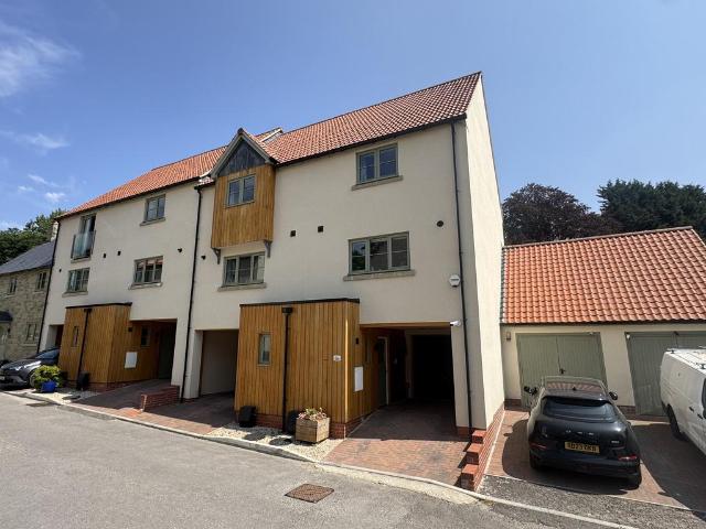 2 bedroom end of terrace house for sale