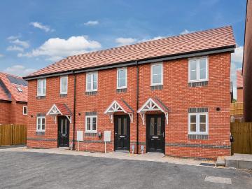 2 bedroom end of terrace house for sale