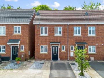 2 bedroom end of terrace house for sale